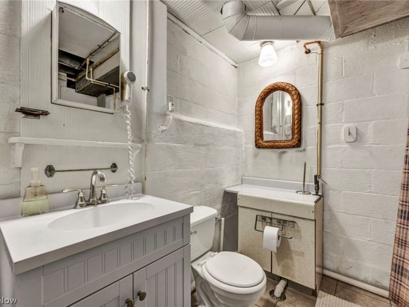 2027 Tampa Avenue, Cleveland, OH 44109 Photo 28