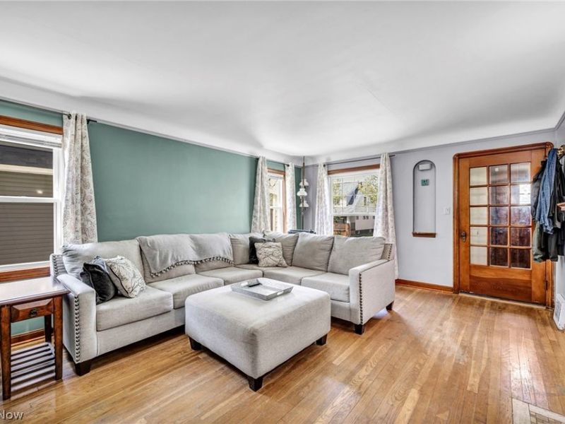 2027 Tampa Avenue, Cleveland, OH 44109 Photo 4