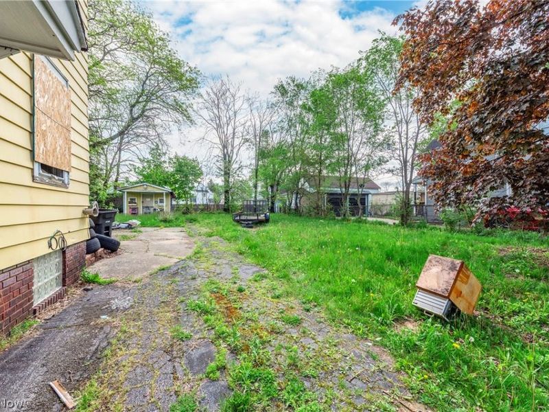3315 W 58th Street, Cleveland, OH 44102 Photo 4