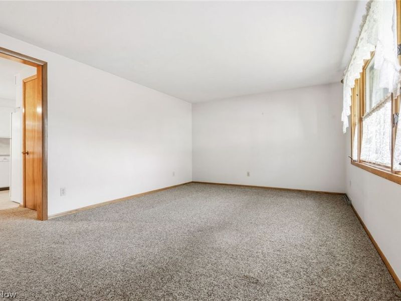 462 Ford Street NW, Massillon, OH 44647 Photo 6