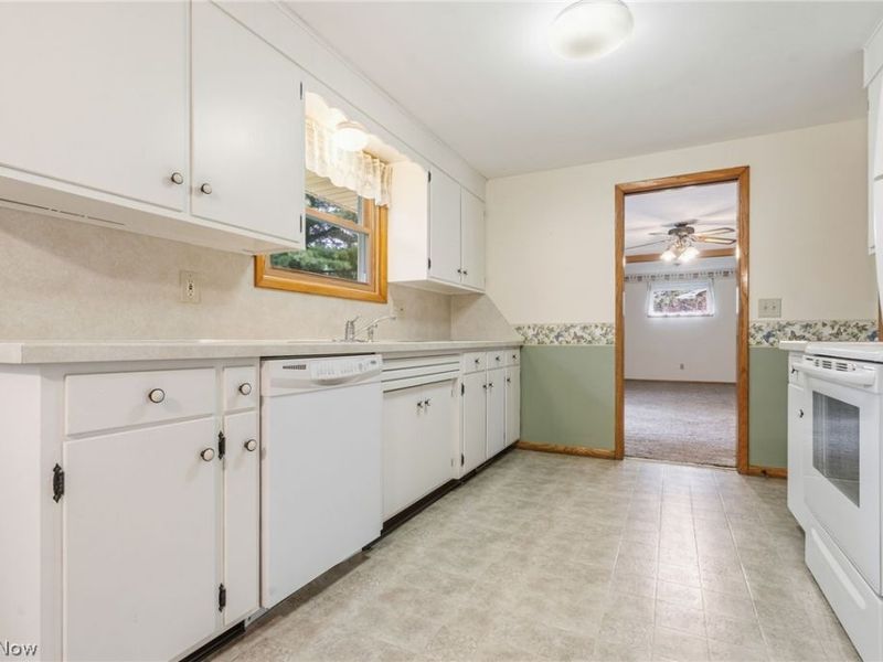 462 Ford Street NW, Massillon, OH 44647 Photo 9