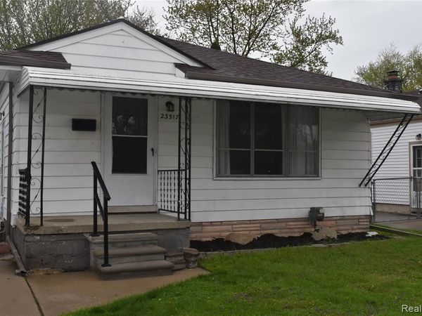 23517 Elmira Street N , St. Clair Shores, MI 48082