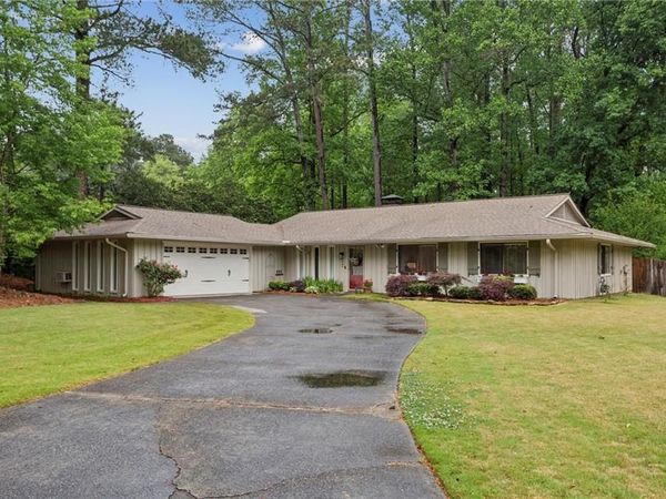 365 Briarwood Court , Marietta, GA 30068