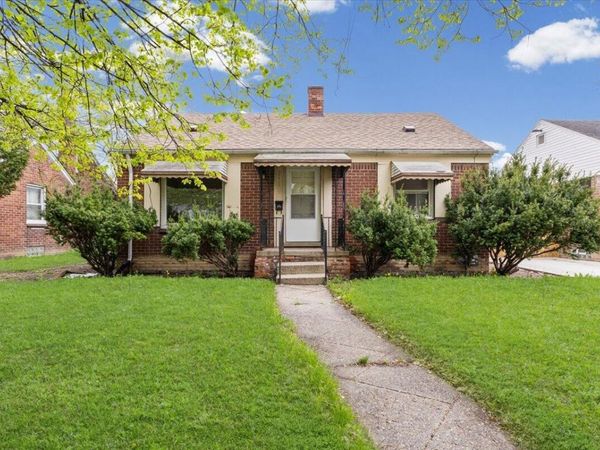 20458 Sorrento Street, Detroit, MI 48235