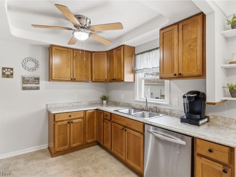 5175 Cheltenham Boulevard, Lyndhurst, OH 44124 Photo 9