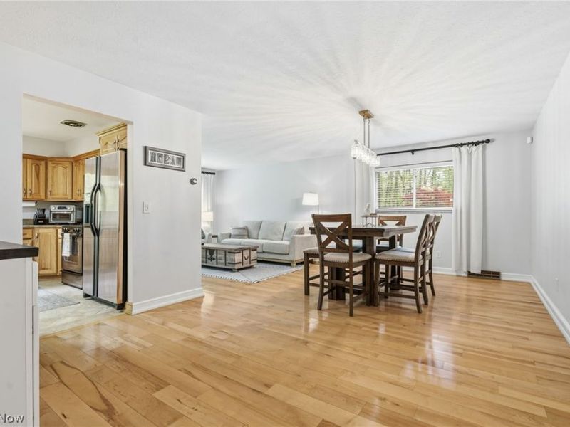 29575 Dorchester Drive, North Olmsted, OH 44070 Photo 13