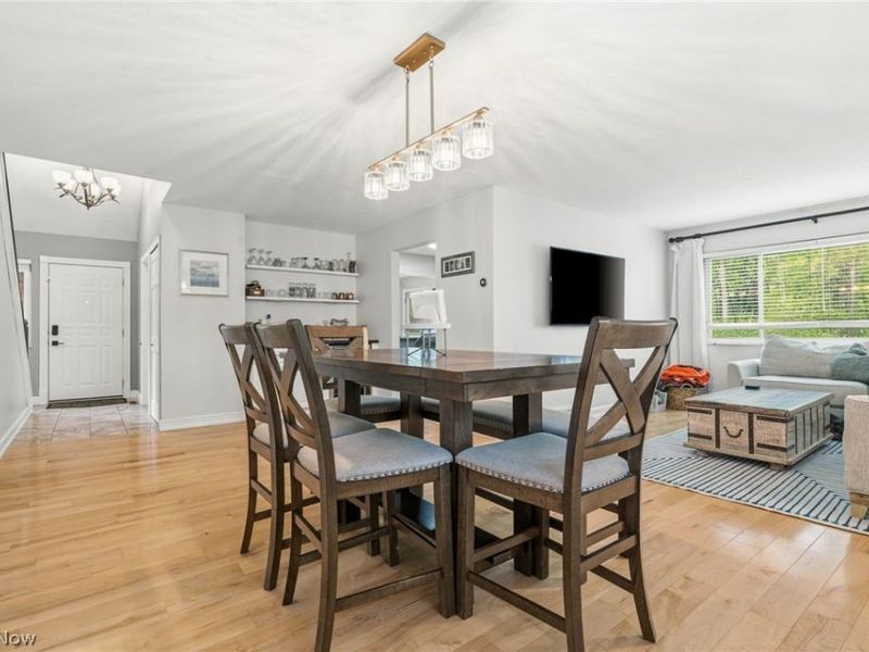 29575 Dorchester Drive, North Olmsted, OH 44070 Photo 14