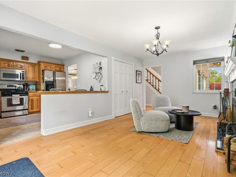 29575 Dorchester Drive, North Olmsted, OH 44070 Photo 9