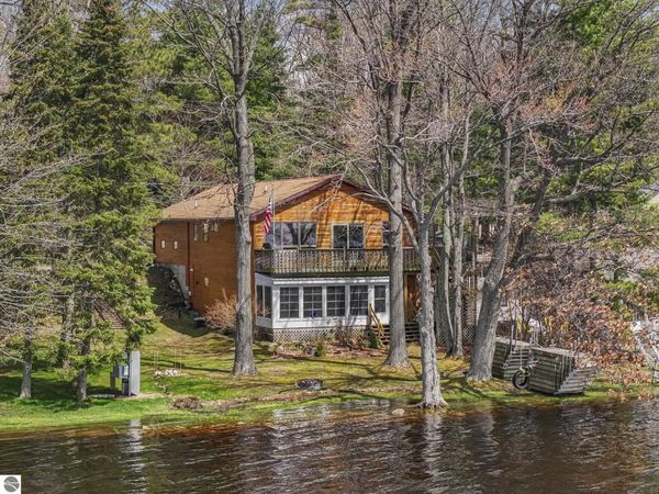 2301 Lake Mitchell Drive E, Cadillac, MI 49601
