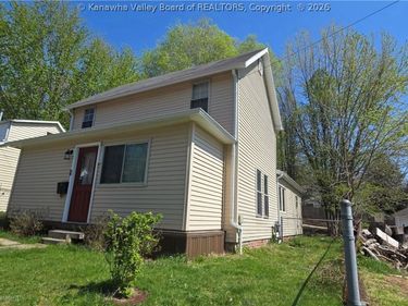 2512 Clement Avenue, Parkersburg, WV 26101