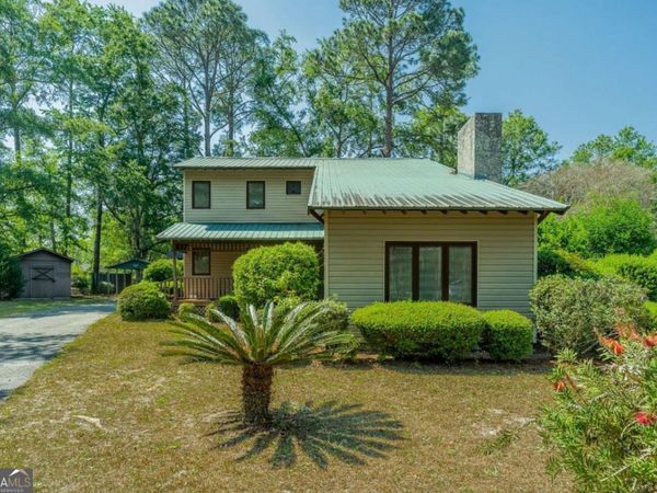 930 Lakeview Drive, Blackshear, GA 31516