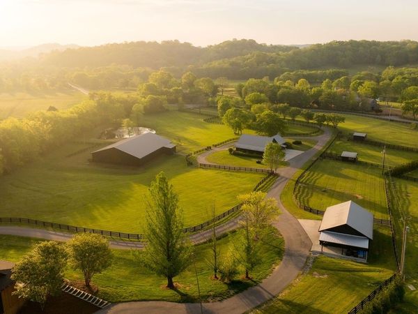 3636 Bear Creek Rd , Thompsons Station, TN 37179