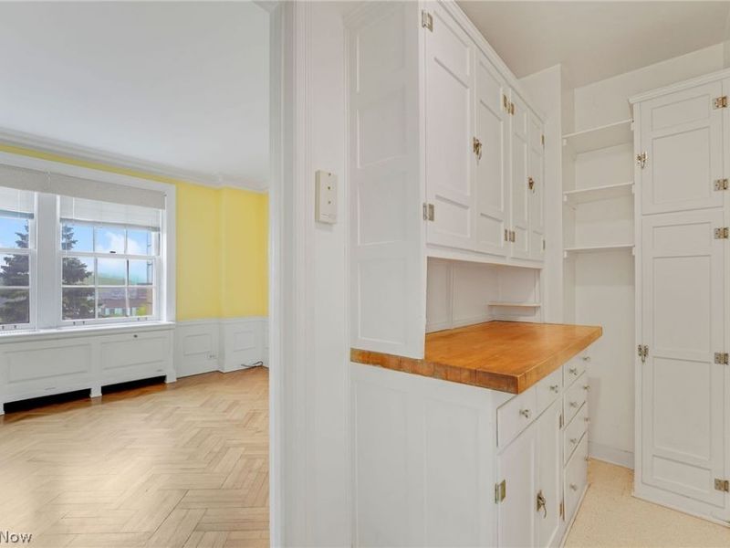 13415 Shaker Boulevard, Unit 11H4, Cleveland, OH 44120 Photo 8