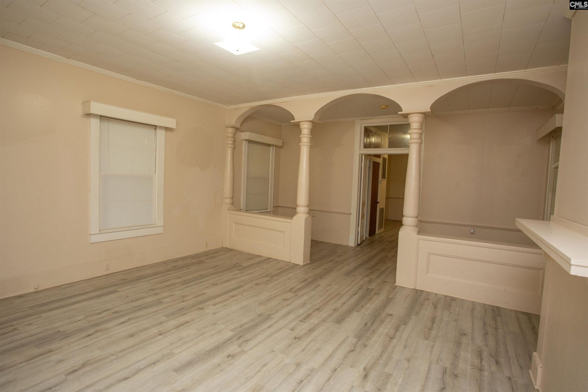 207 N Lee Street  Photo 10
