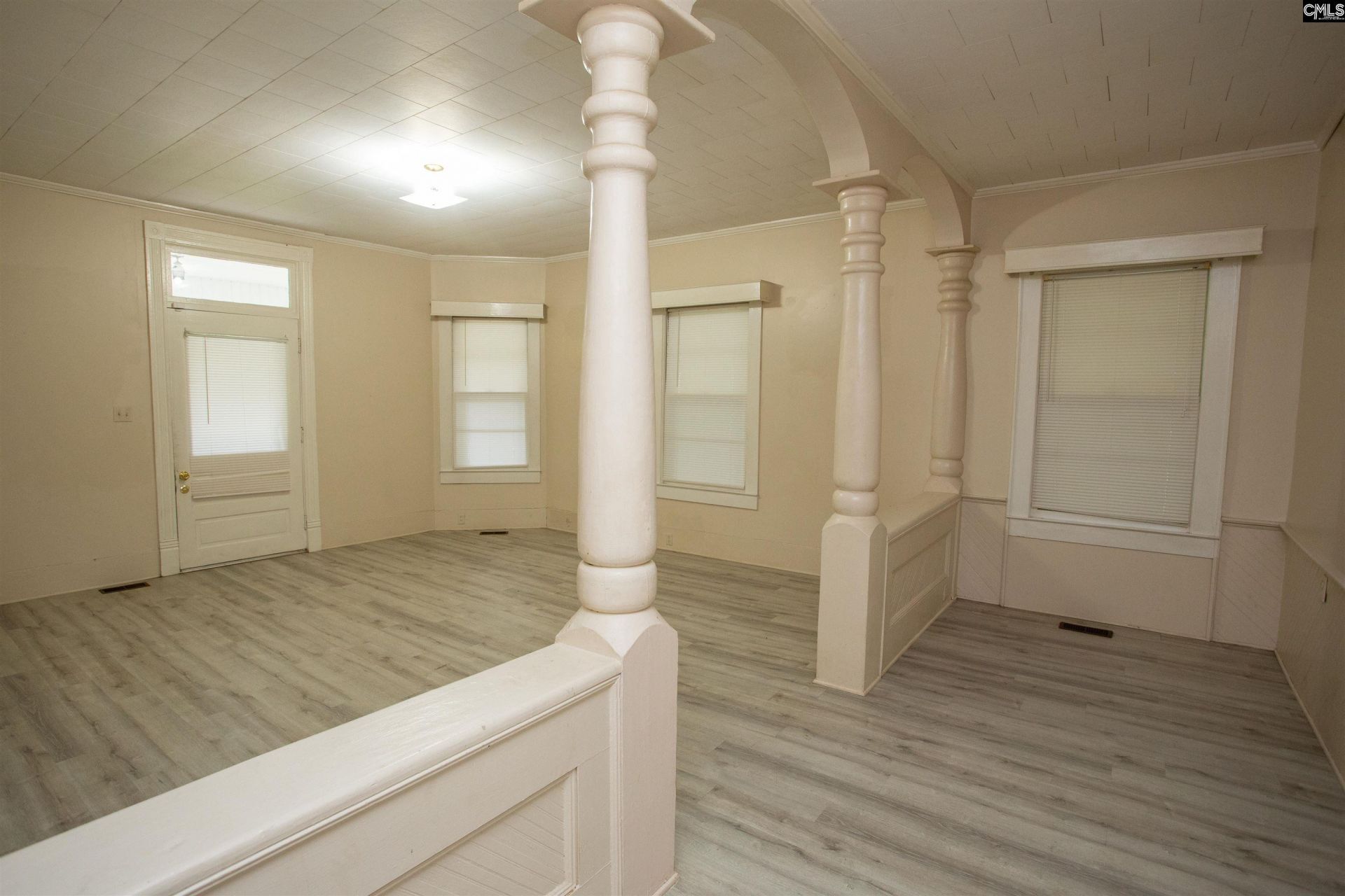 207 N Lee Street  Photo 12