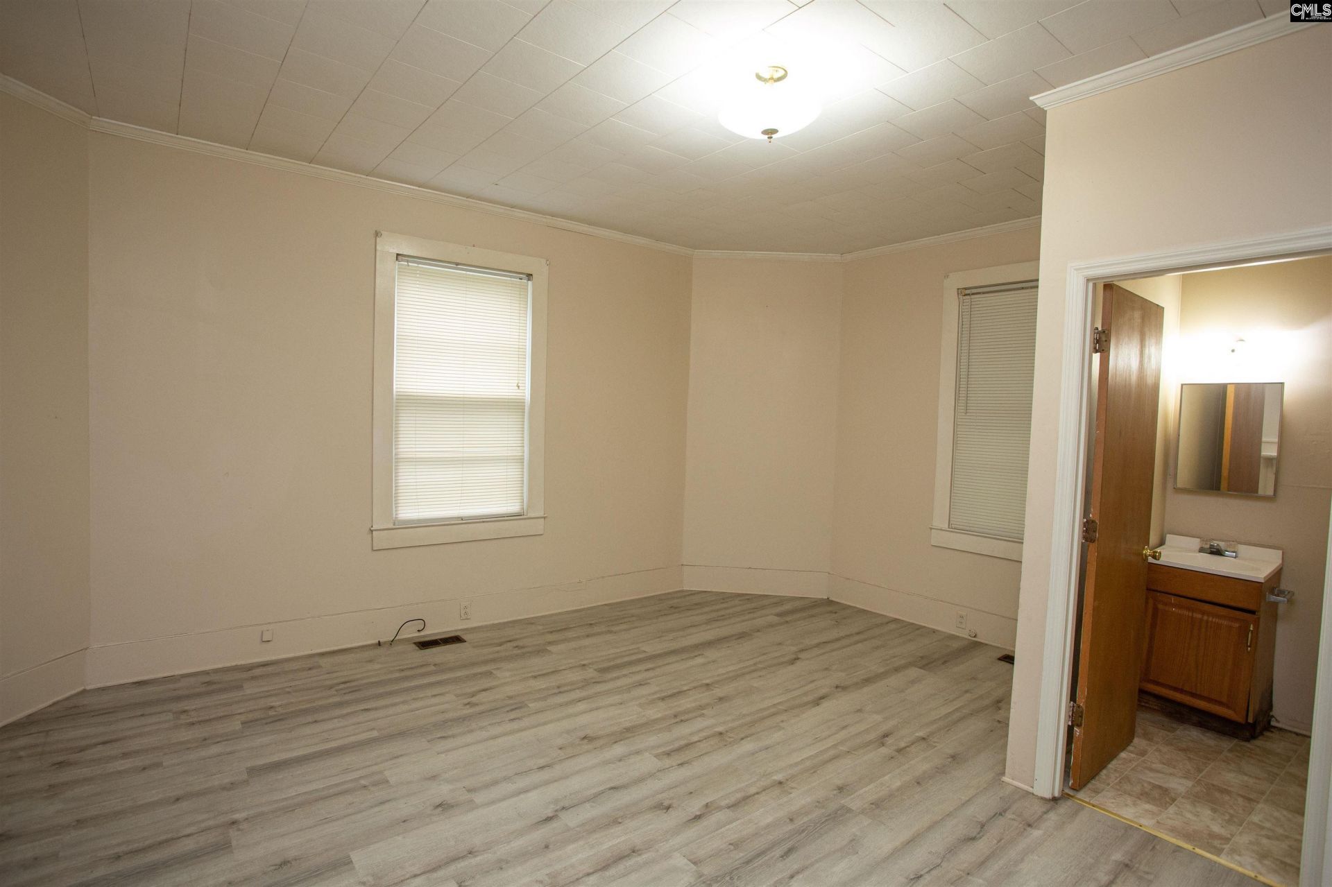 207 N Lee Street  Photo 14