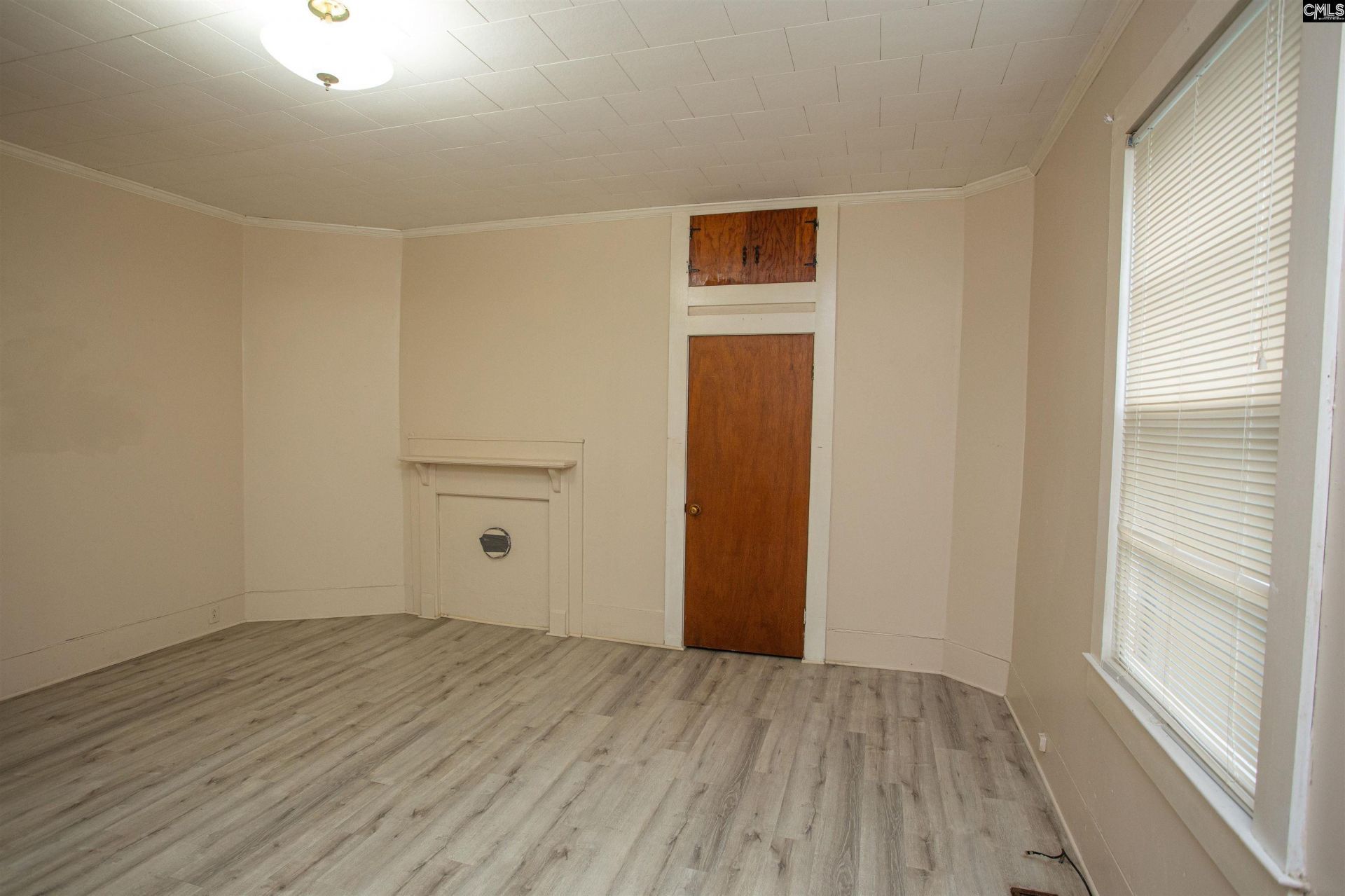 207 N Lee Street  Photo 15