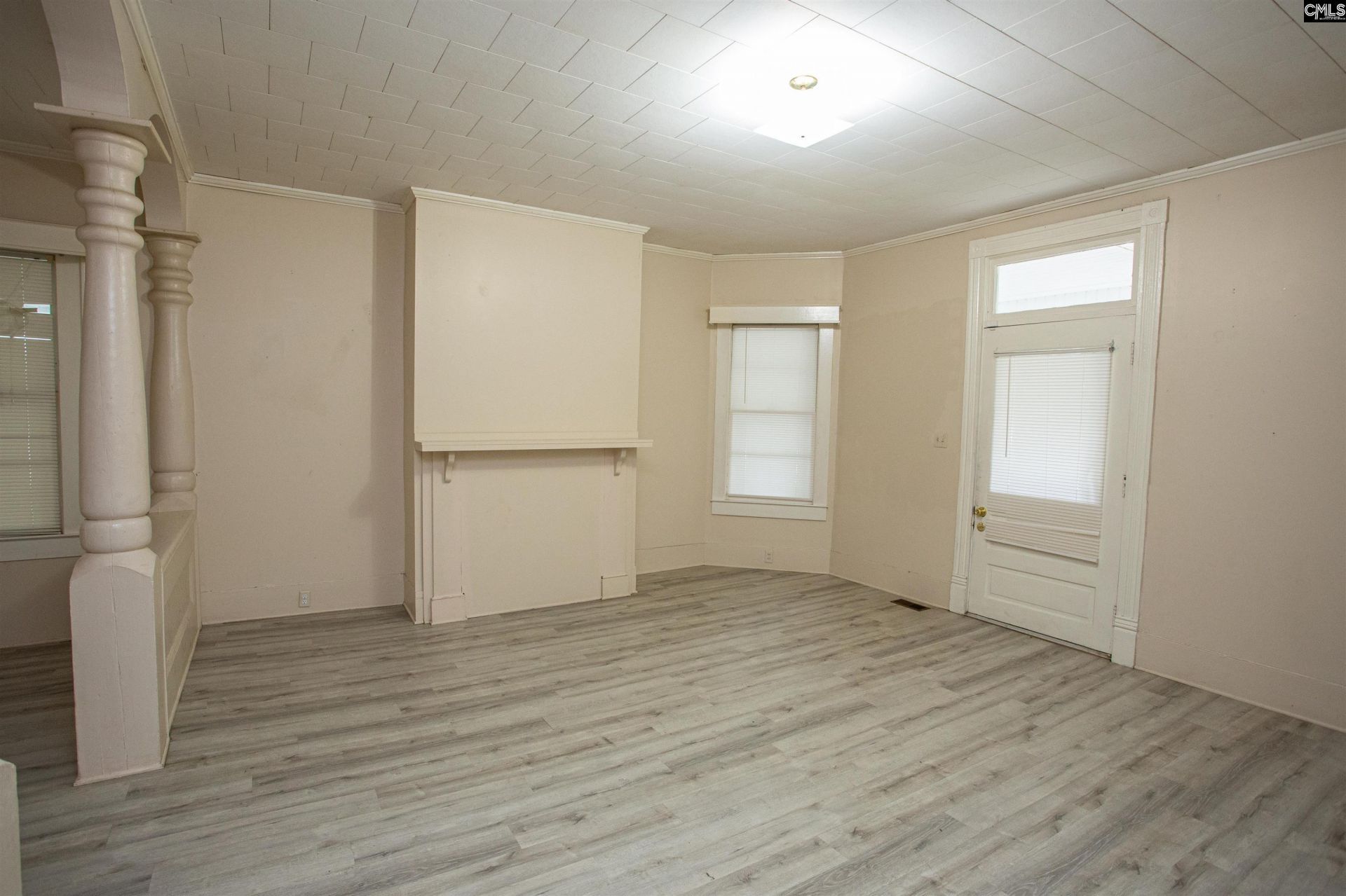 207 N Lee Street  Photo 8