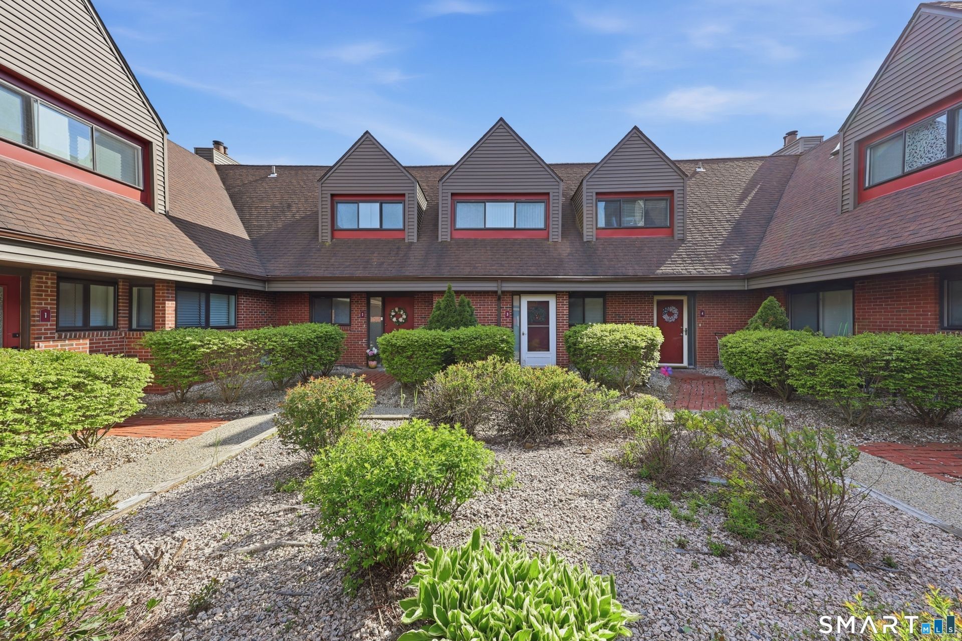 3 Montoya, Unit 3, Branford, CT 06405 Main Photo