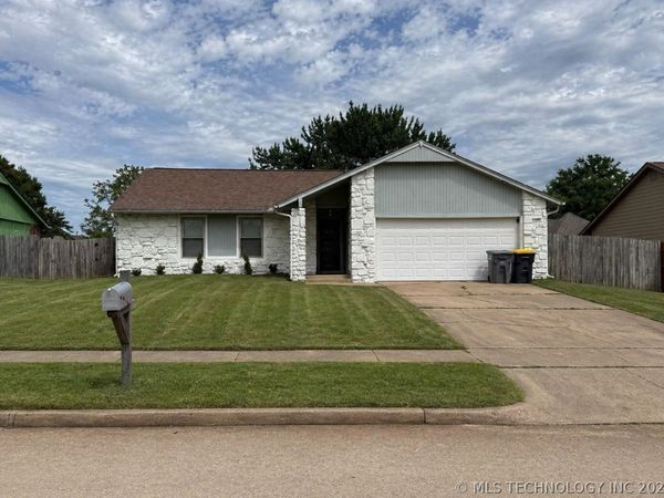 11207 S 1st Street , Jenks, OK 74037