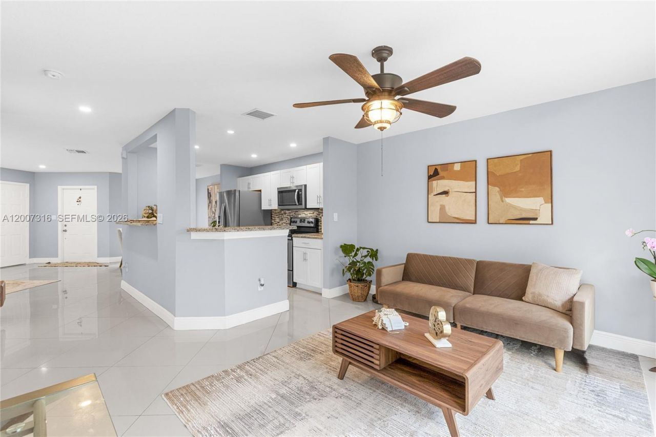 17086 NW 22nd St , Pembroke Pines, FL 33028 Photo