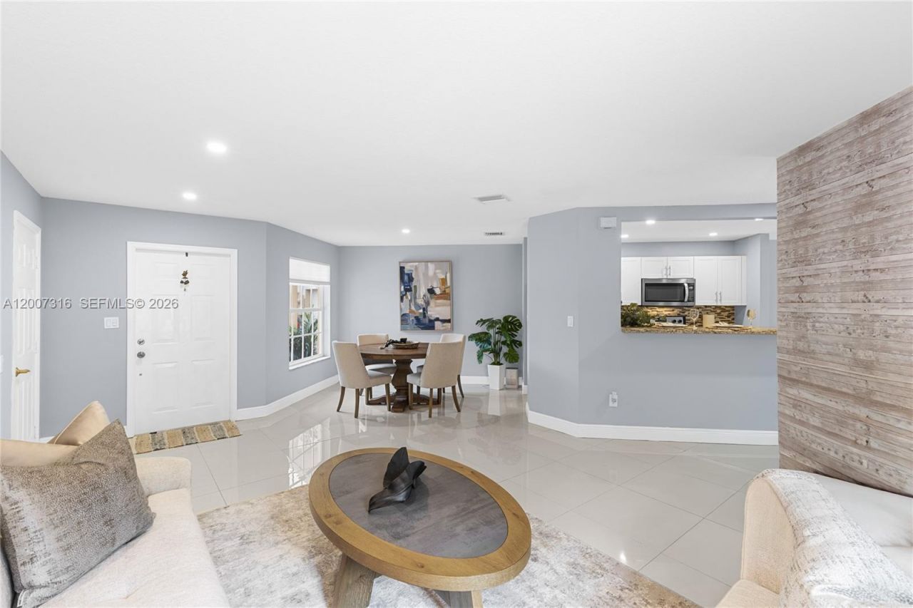 17086 NW 22nd St , Pembroke Pines, FL 33028 Photo