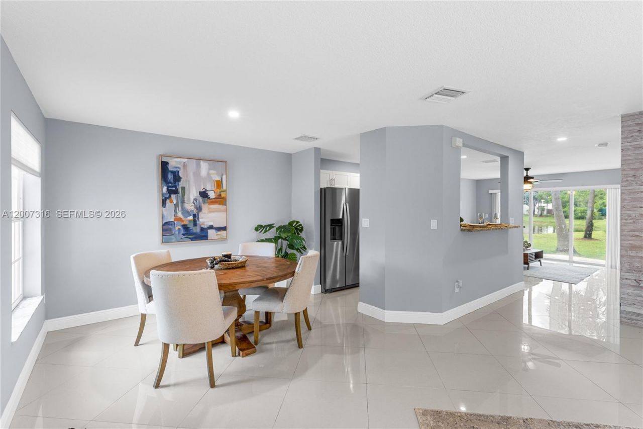 17086 NW 22nd St , Pembroke Pines, FL 33028 Photo