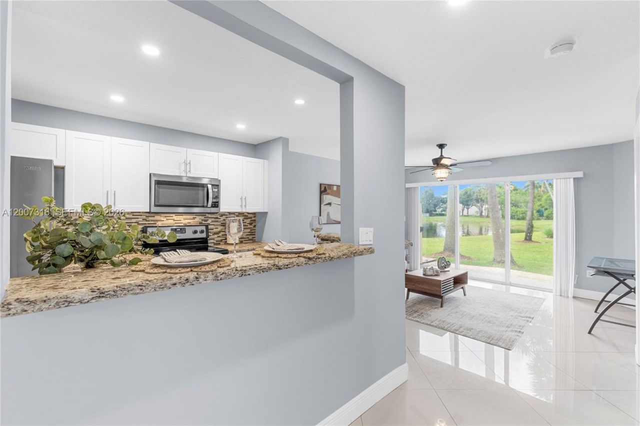 17086 NW 22nd St , Pembroke Pines, FL 33028 Photo