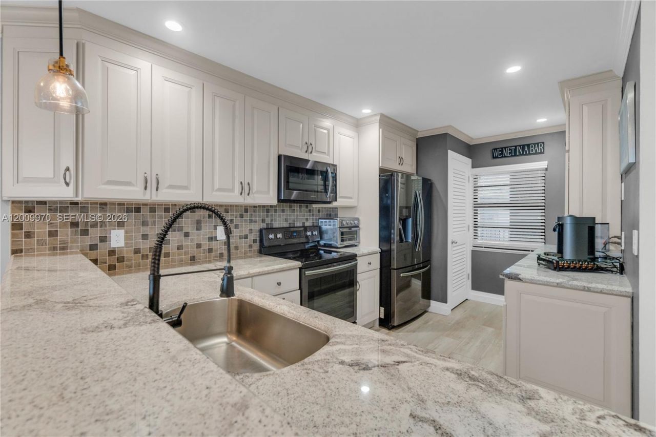 3100 NE 48th St , Unit PH6, Fort Lauderdale, FL 33308 Photo