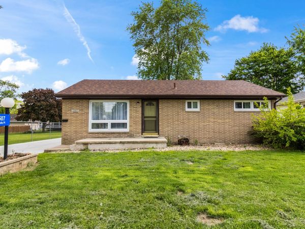 1507 Schultz Place , Streator, IL 61364