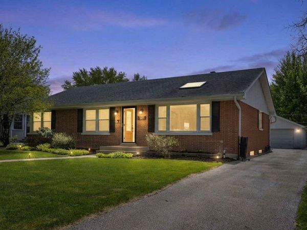 1910 E LIBERTY Drive , Wheaton, IL 60187