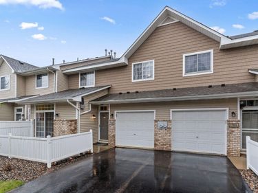 17918 Cobblestone Way, Eden Prairie, MN 55347