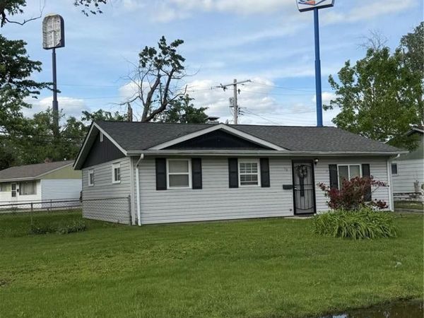 13 Lazarcheff Drive , Cahokia, IL 62206