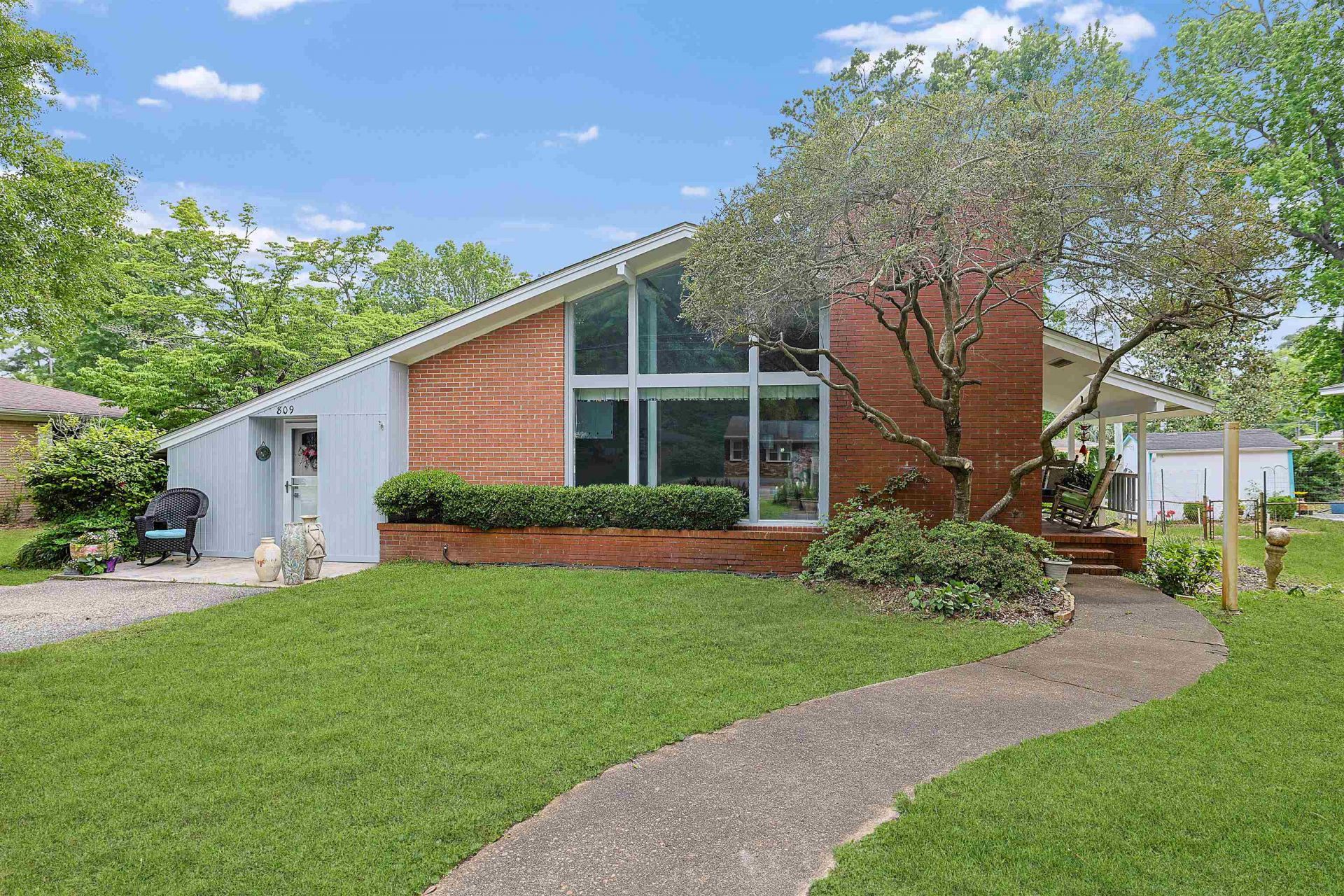 809 48th Ave. N Photo 1