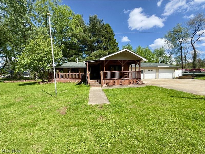 929 Antionette Drive, Mansfield, OH 44903 Photo 2