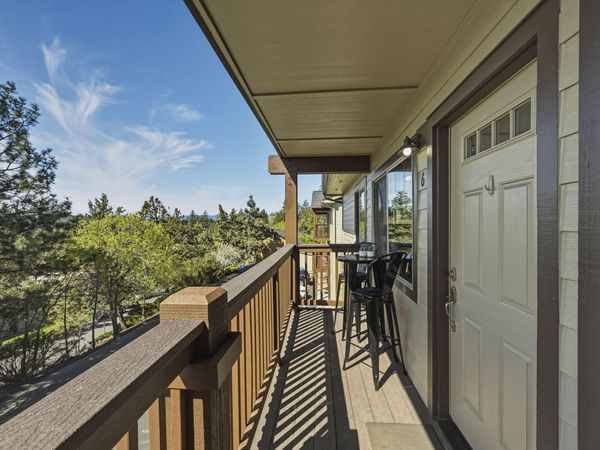 1010 NW Roanoke Avenue, Unit 6, Bend, OR 97703