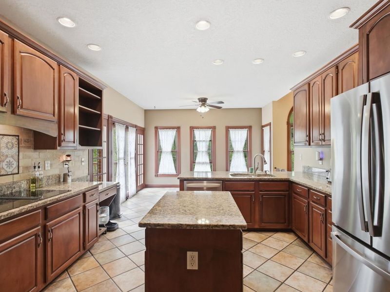 4185 Stone Bridge Drive, Springfield, OH 45504 Photo 10