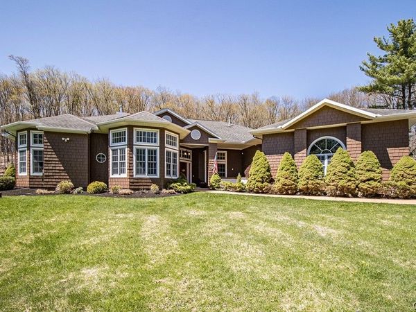 2769 W Lake Road , Cazenovia, NY 13035