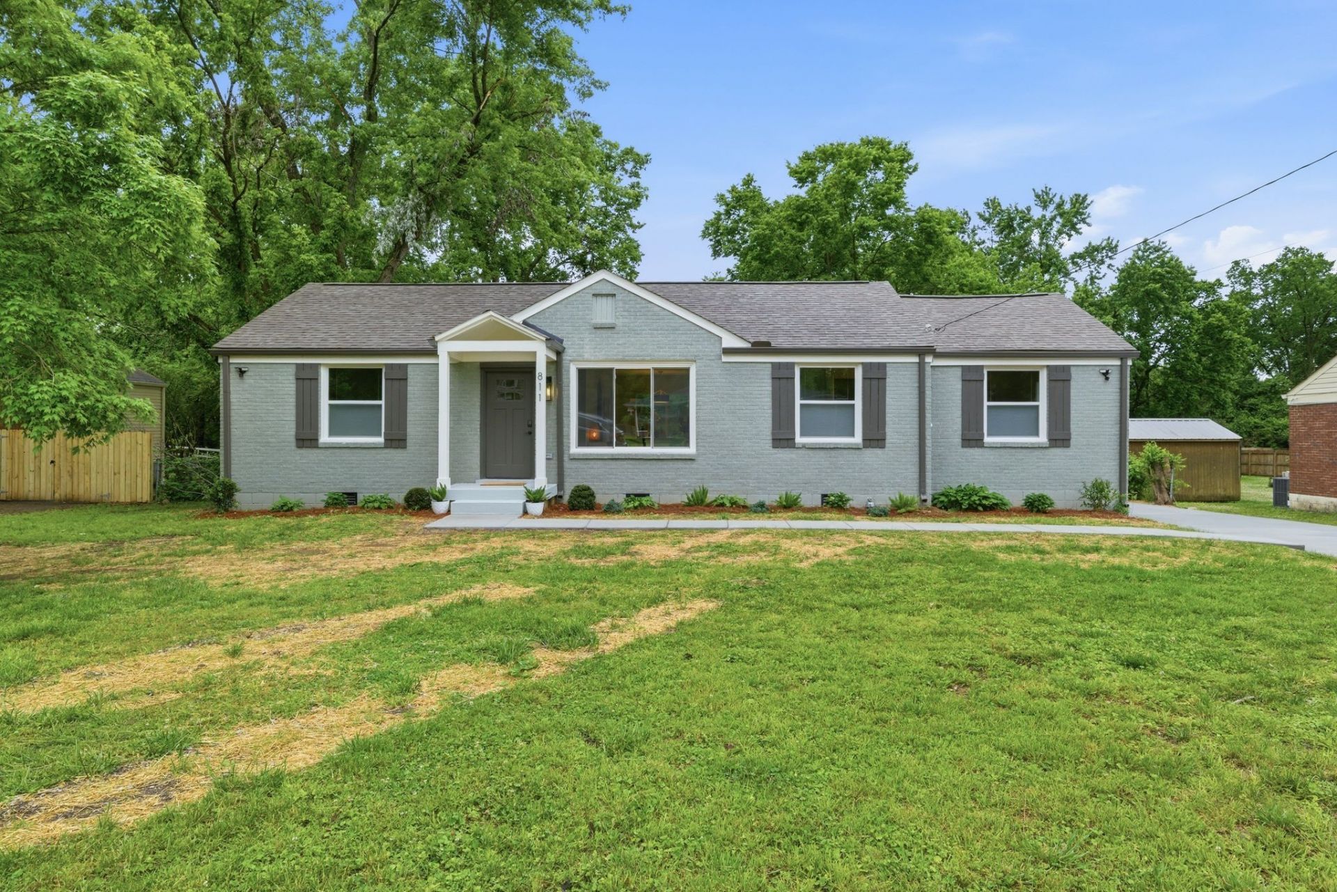 811 Westchester Dr, Madison, TN 37115 Main Photo