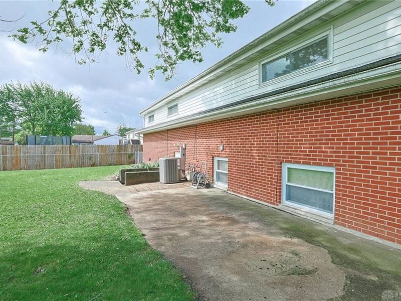 620 Bennert Drive, Vandalia, OH 45377 Photo 29