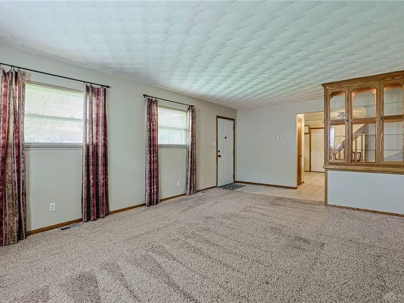 620 Bennert Drive, Vandalia, OH 45377 Photo 6