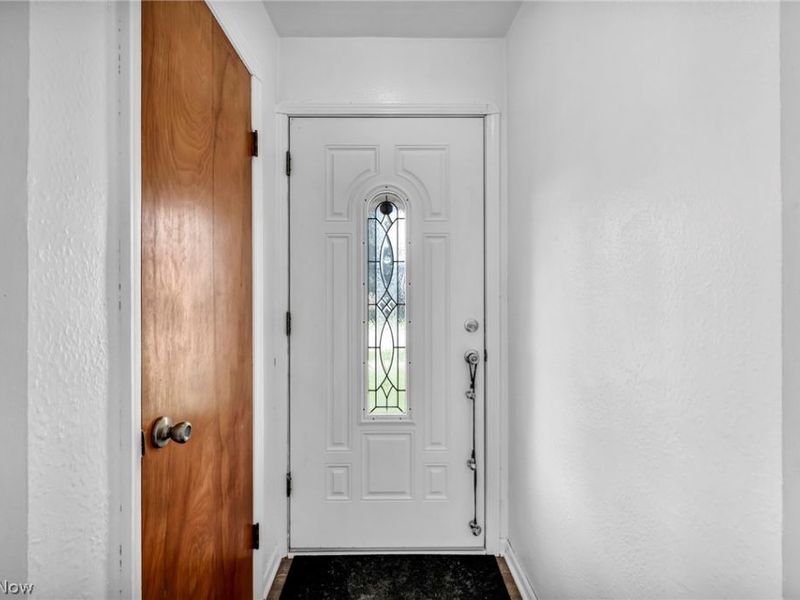 6133 W 54th Street, Parma, OH 44129 Photo 10