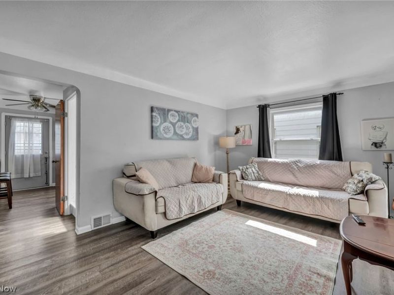 6133 W 54th Street, Parma, OH 44129 Photo 15