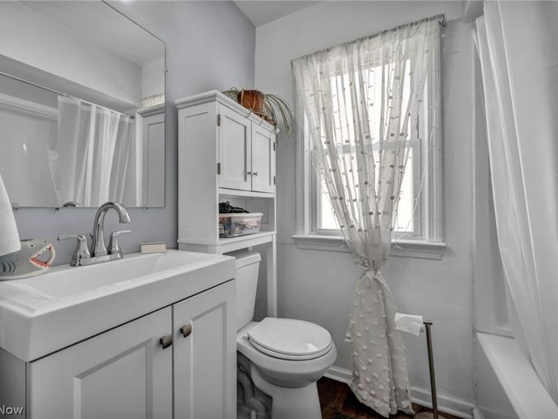 6133 W 54th Street, Parma, OH 44129 Photo 3