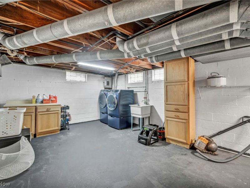 6133 W 54th Street, Parma, OH 44129 Photo 32