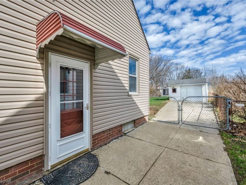 6133 W 54th Street, Parma, OH 44129 Photo 38