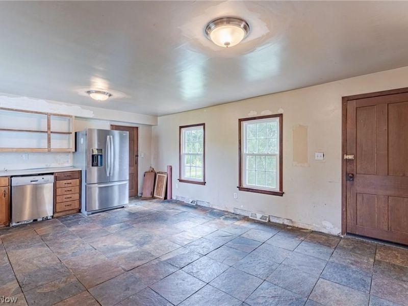 9440 Avery Road, Broadview Heights, OH 44147 Photo 3