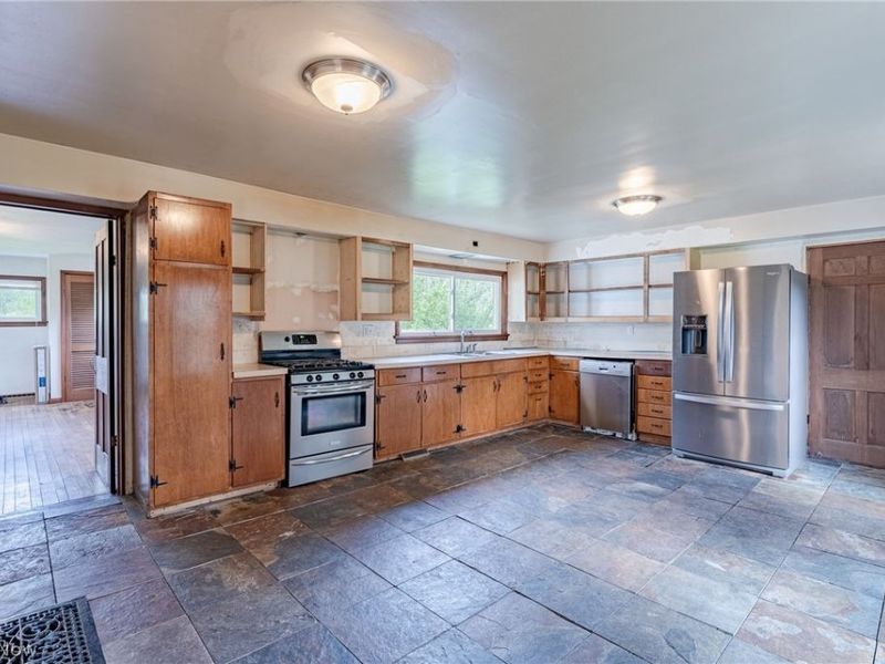9440 Avery Road, Broadview Heights, OH 44147 Photo 4