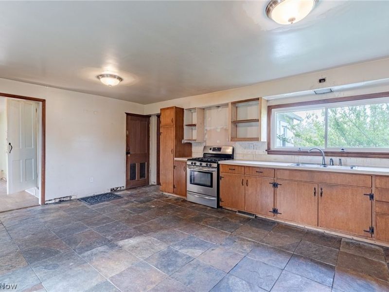 9440 Avery Road, Broadview Heights, OH 44147 Photo 5