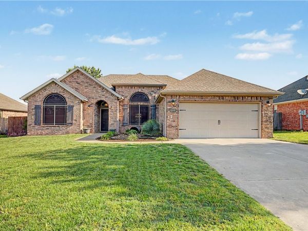 4208 SW Brownstone Avenue , Bentonville, AR 72712